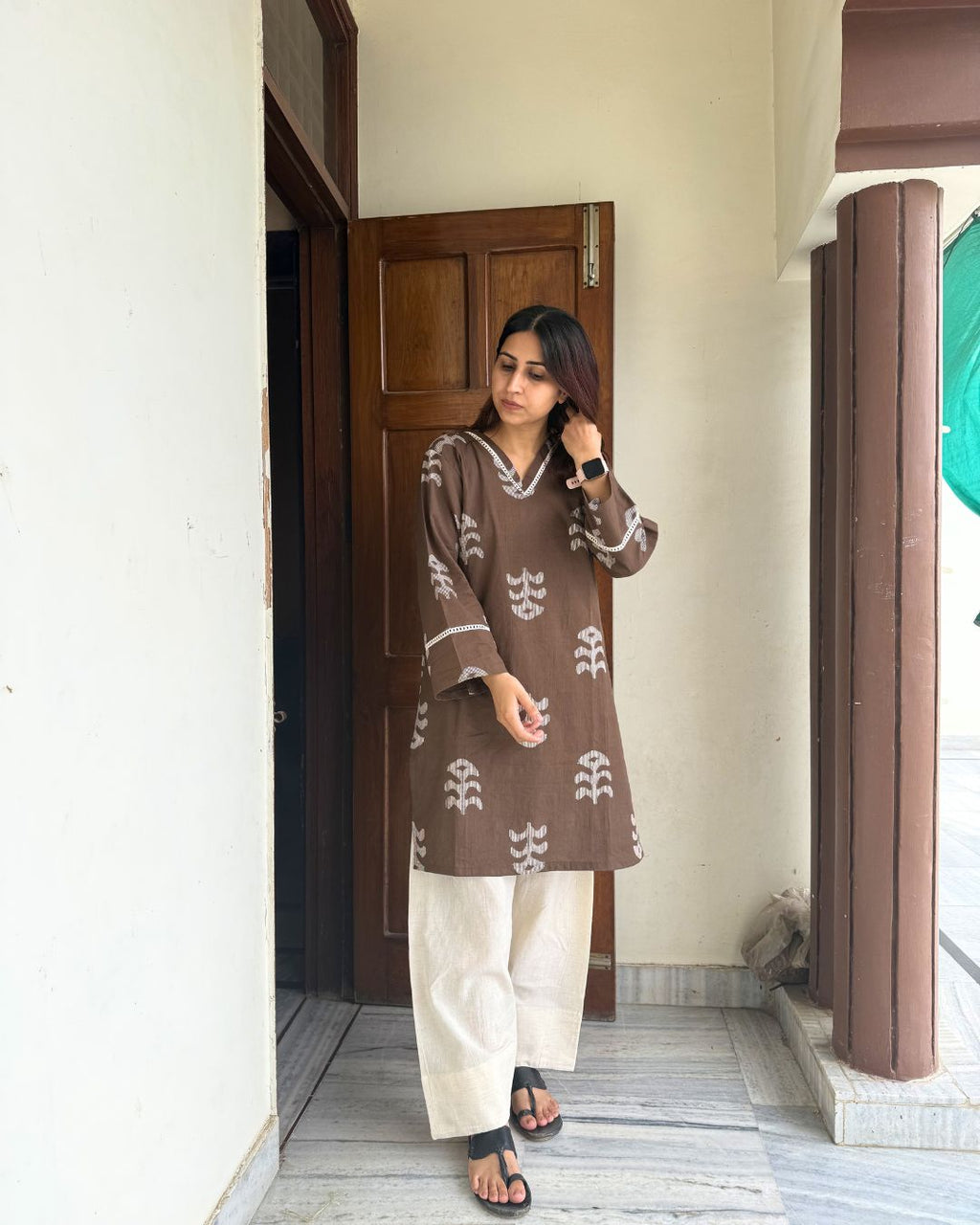 Mocha Leaf Print Cotton Kurta with Light Farsi Straight Salwar Set